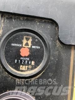 CAT CP323C Compacteur de sol