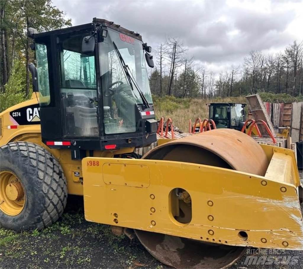 CAT CS74 Rouleaux monocylindre