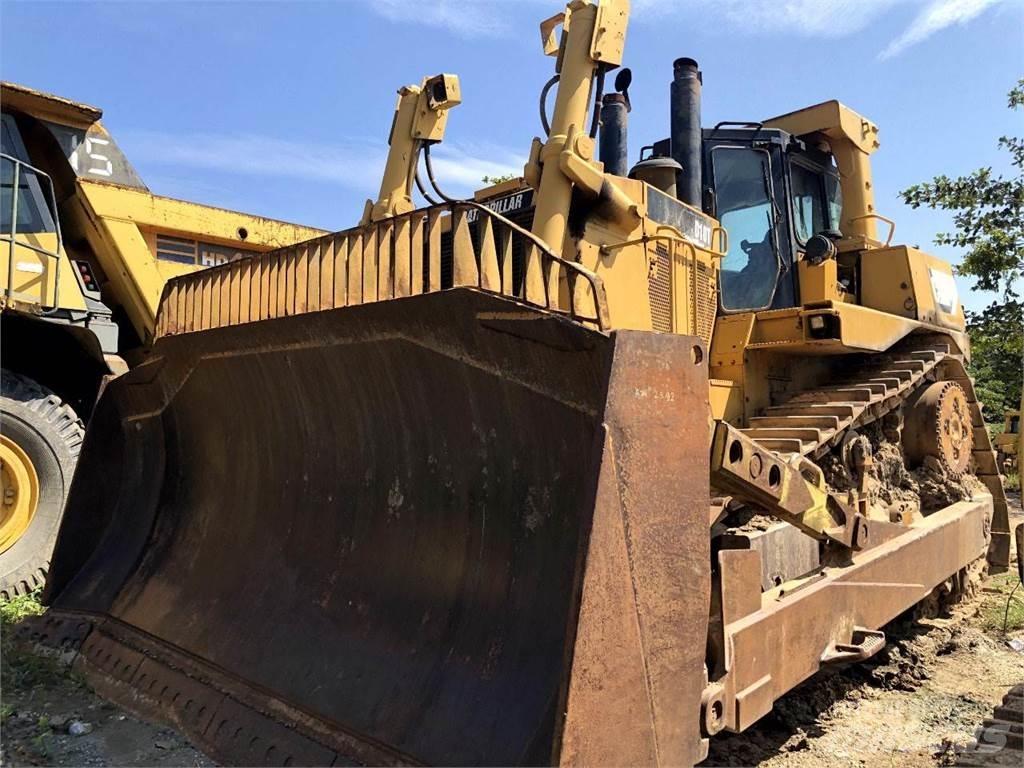 CAT D10T Bouteurs sur chenilles