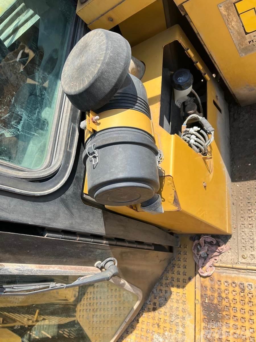CAT D10T Bouteurs sur chenilles