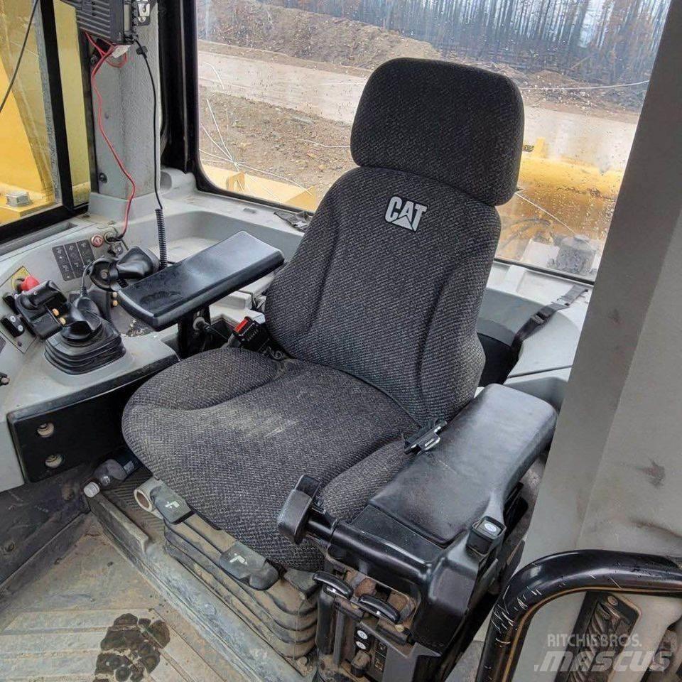 CAT D10T Bouteurs sur chenilles