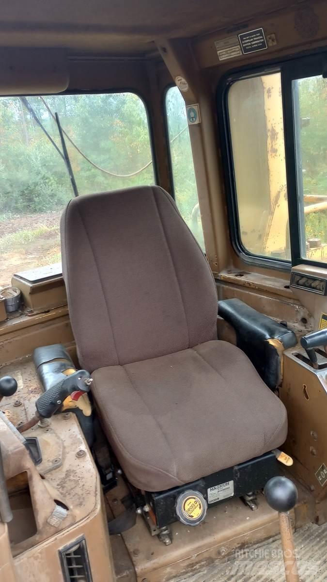 CAT D11N Bouteurs sur chenilles
