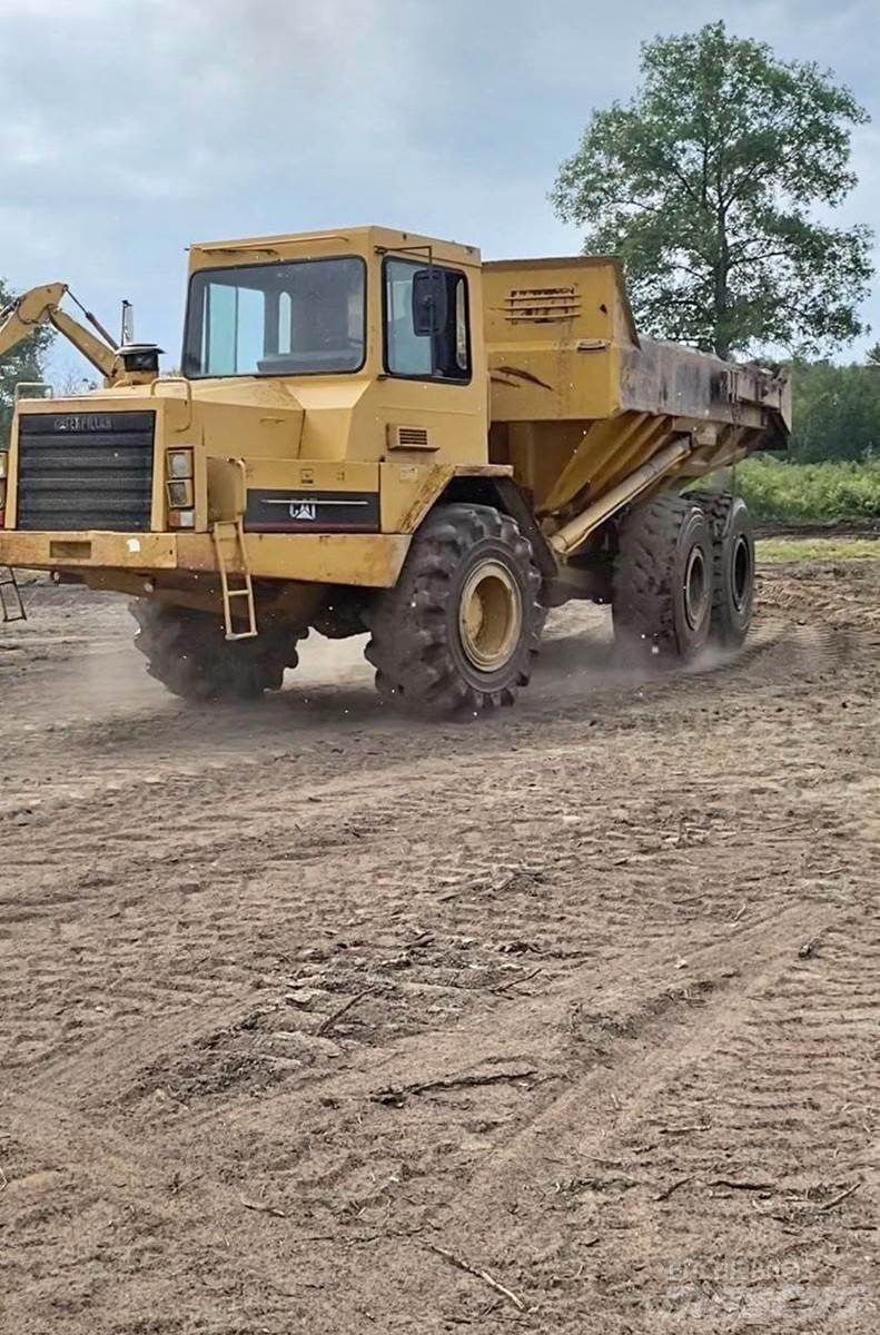 CAT D250B Tombereau articulé