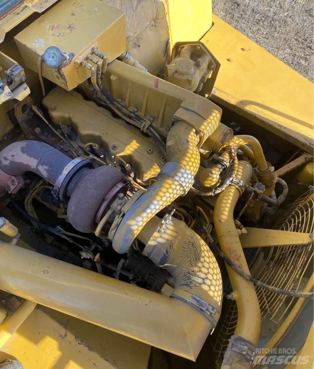 CAT D250B Tombereau articulé