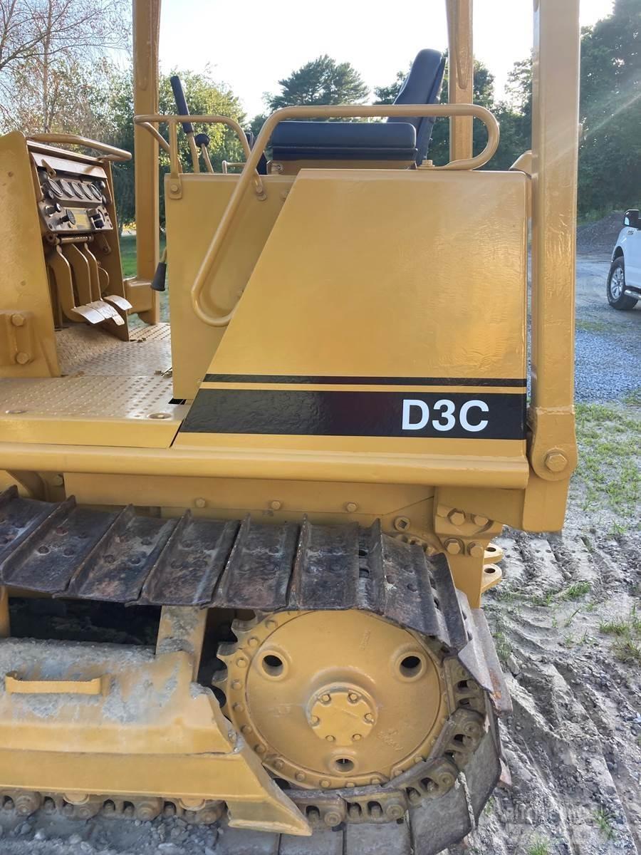 CAT D3C Bouteurs sur chenilles