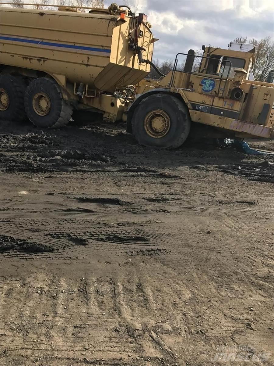CAT D400 Motrici cisterna