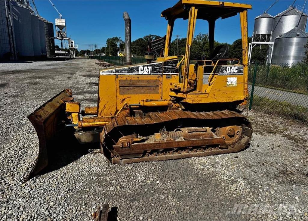 CAT D4C Bouteurs sur chenilles