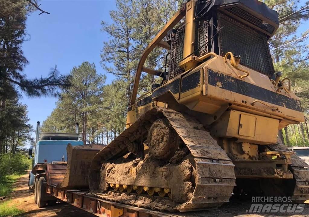 CAT D5M Bouteurs sur chenilles