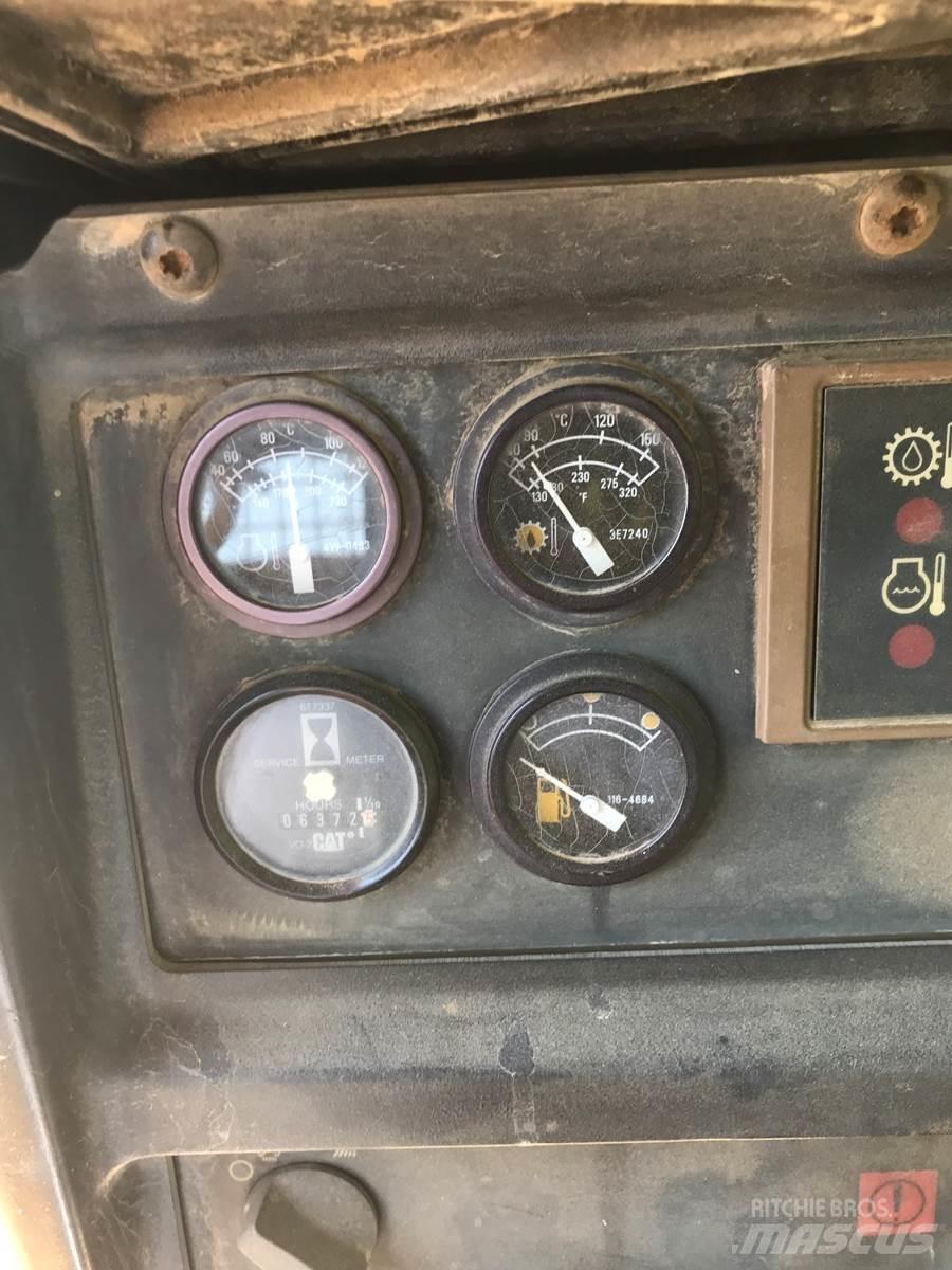 CAT D5M Bouteurs sur chenilles