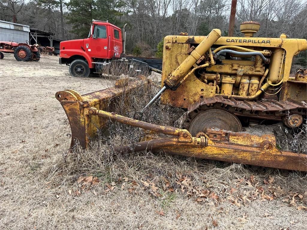 CAT D6 Bouteurs sur chenilles