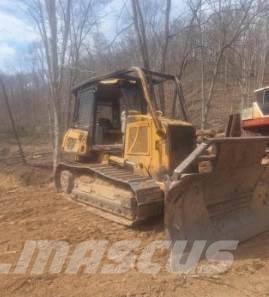 CAT D6K Bouteurs sur chenilles