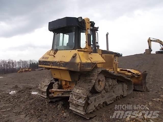 CAT D6M Bouteurs sur chenilles