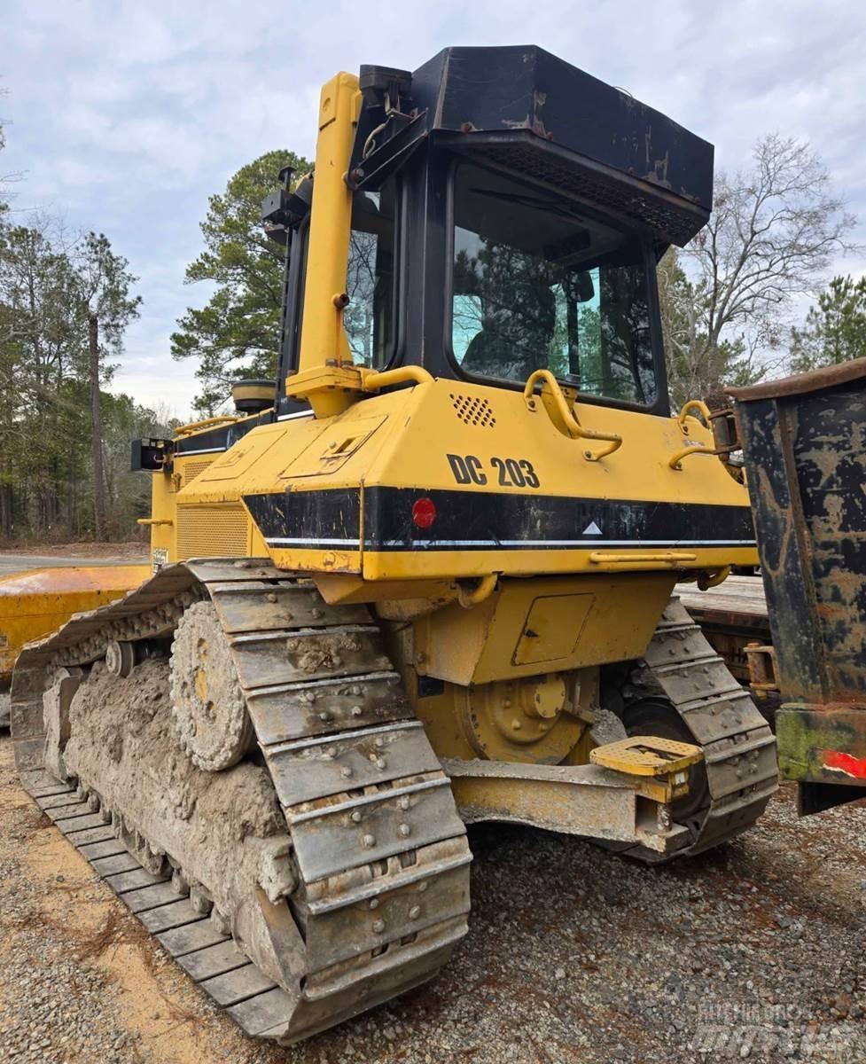 CAT D6M XL Bouteurs sur chenilles