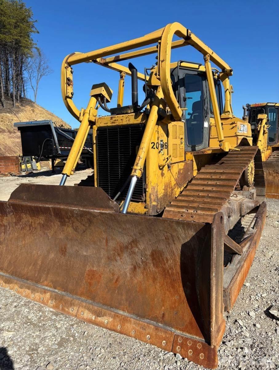 CAT D6R Bouteurs sur chenilles