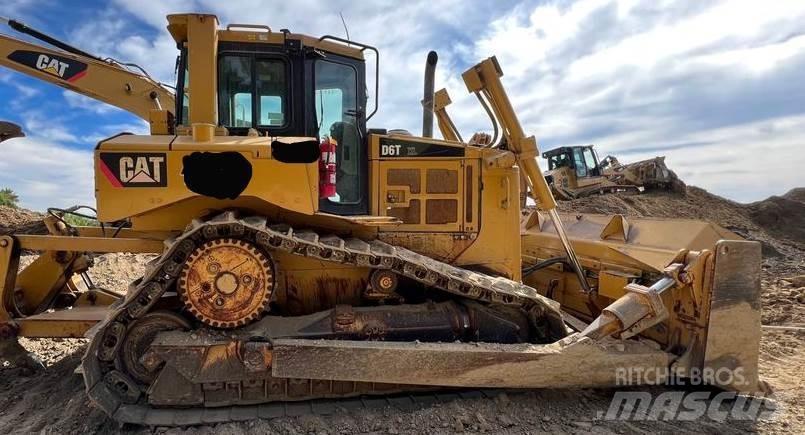 CAT D6T Bouteurs sur chenilles