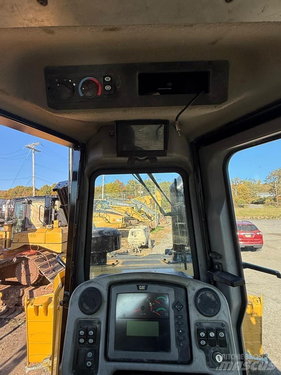 CAT D6T Bouteurs sur chenilles