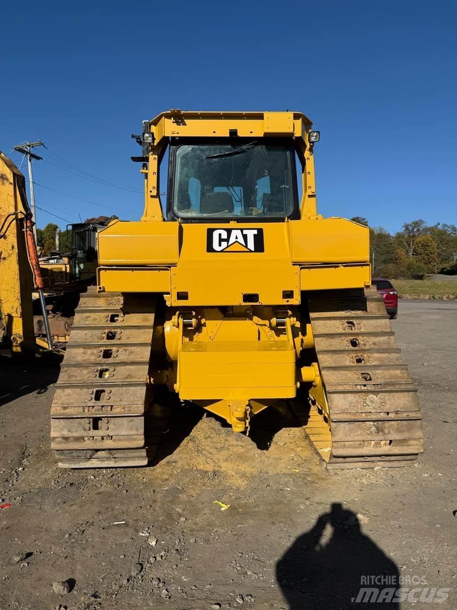 CAT D6T Bouteurs sur chenilles