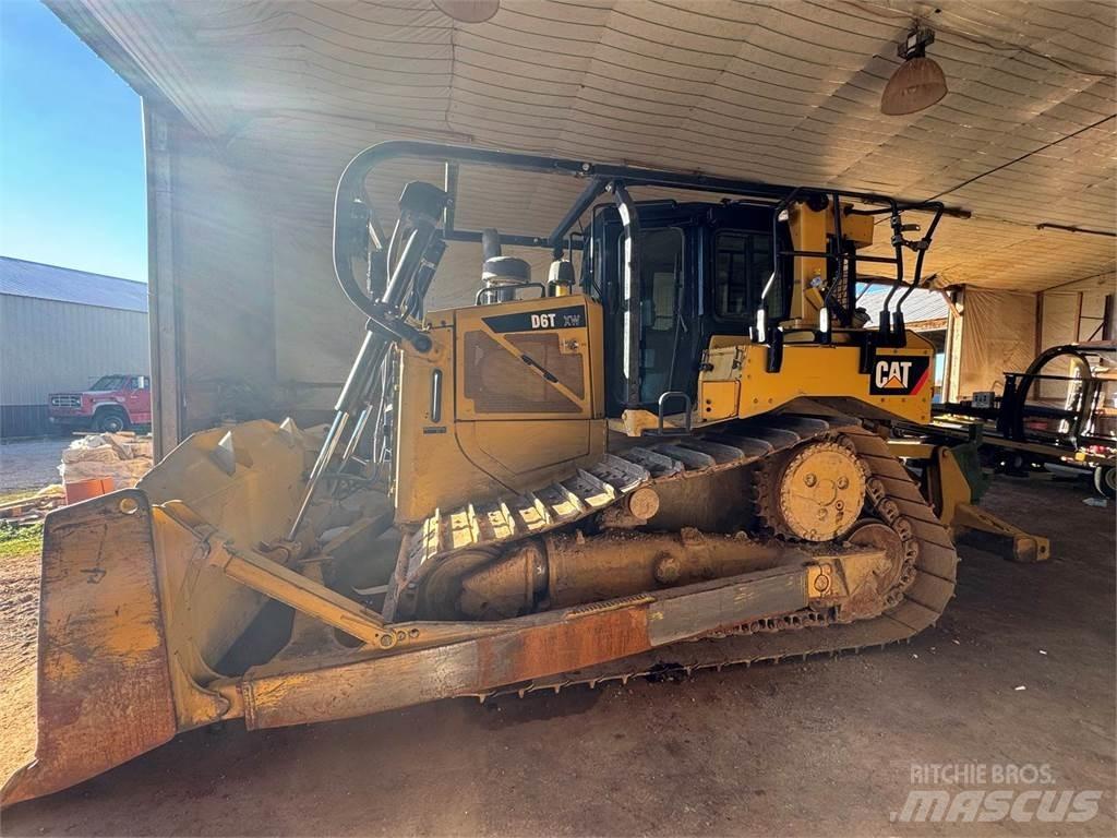 CAT D6T XW Bouteurs sur chenilles
