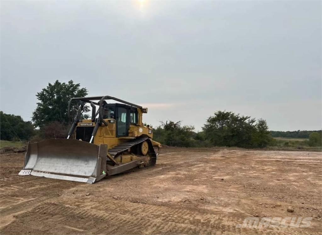 CAT D6T XW Bouteurs sur chenilles