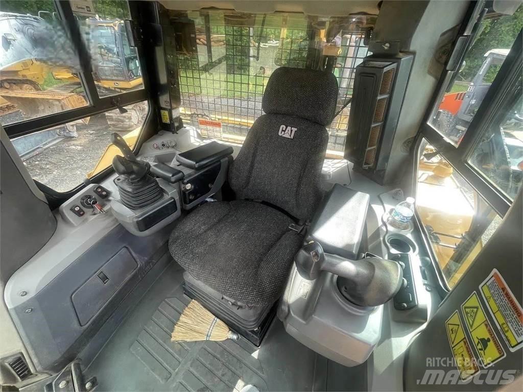CAT D7E Bouteurs sur chenilles