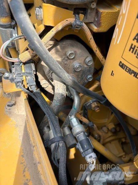 CAT D8T Bouteurs sur chenilles