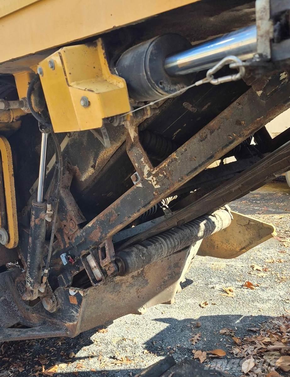 CAT PM200 Fraiseuse à froid