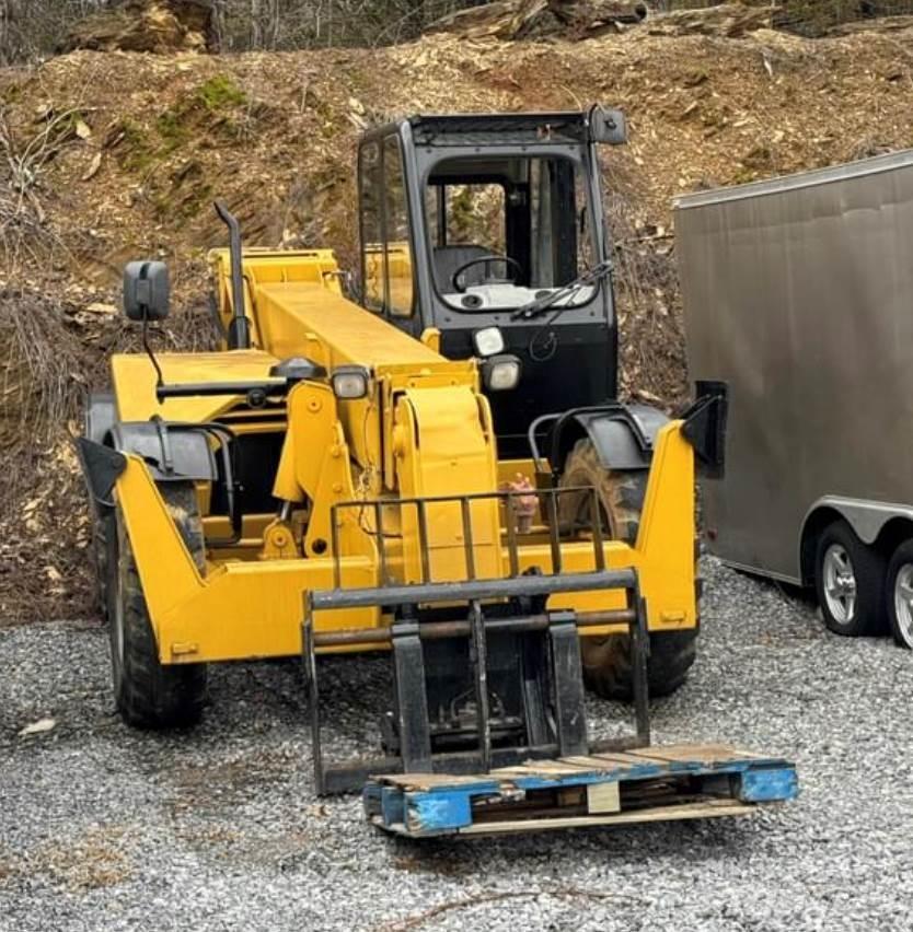 CAT TH103 Chariot télescopique