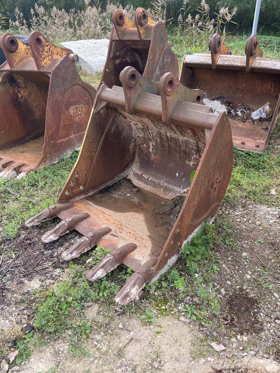  CP Bucket Godet