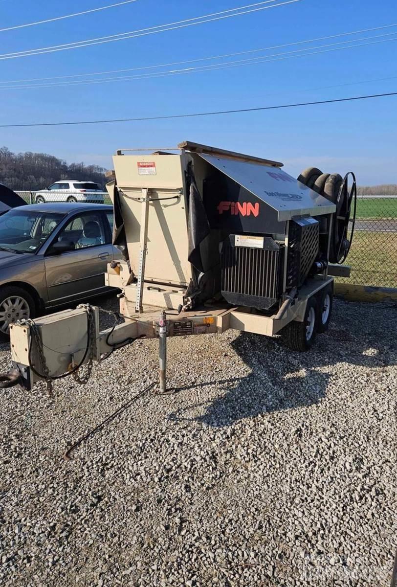 Finn BB302 Camions et véhicules municipaux
