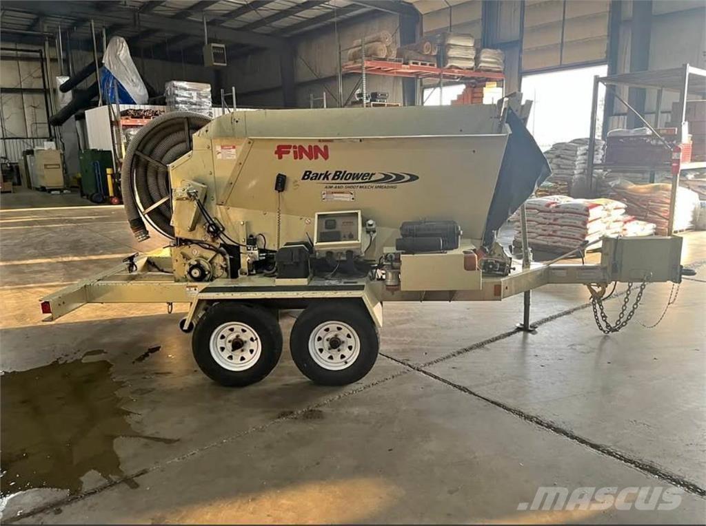 Finn BB302 Camions et véhicules municipaux