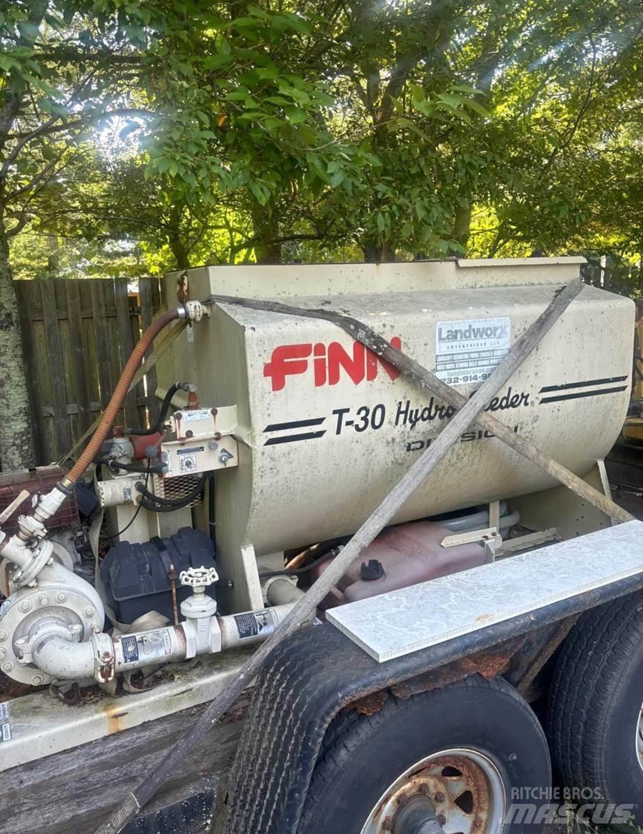 Finn T30 Vis sans fin, trémie et ventilateur