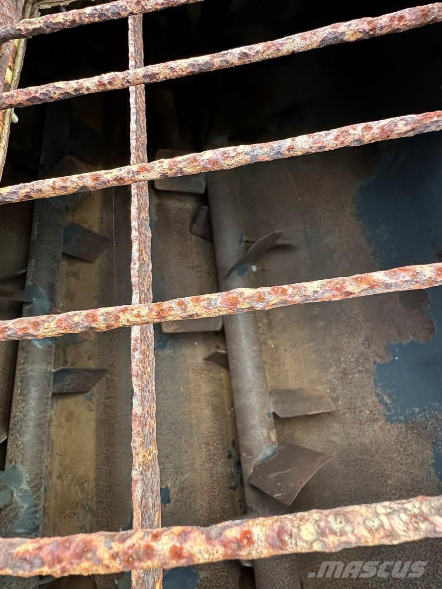 Finn T330 Vis sans fin, trémie et ventilateur