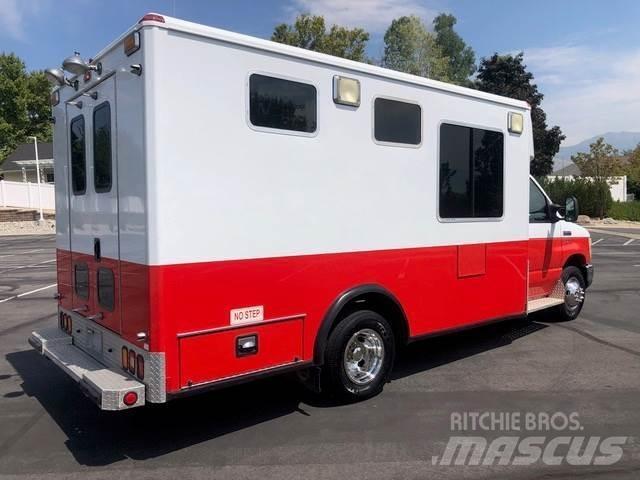 Ford E-450 Ambulance