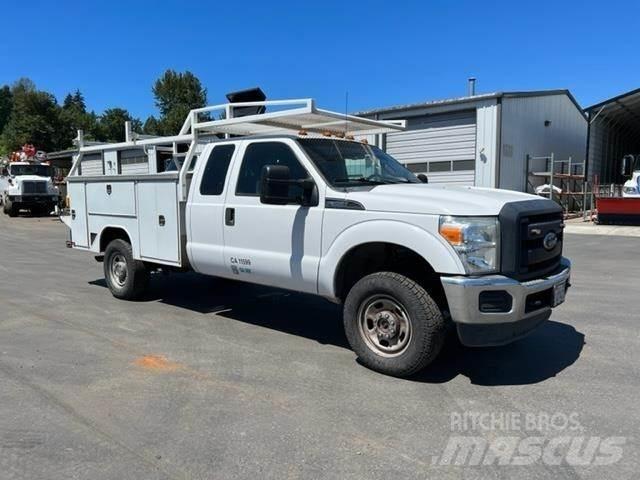 Ford F-350 Camions et véhicules municipaux