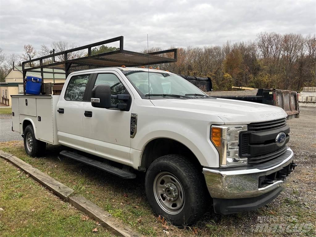 Ford F-350 Camions et véhicules municipaux