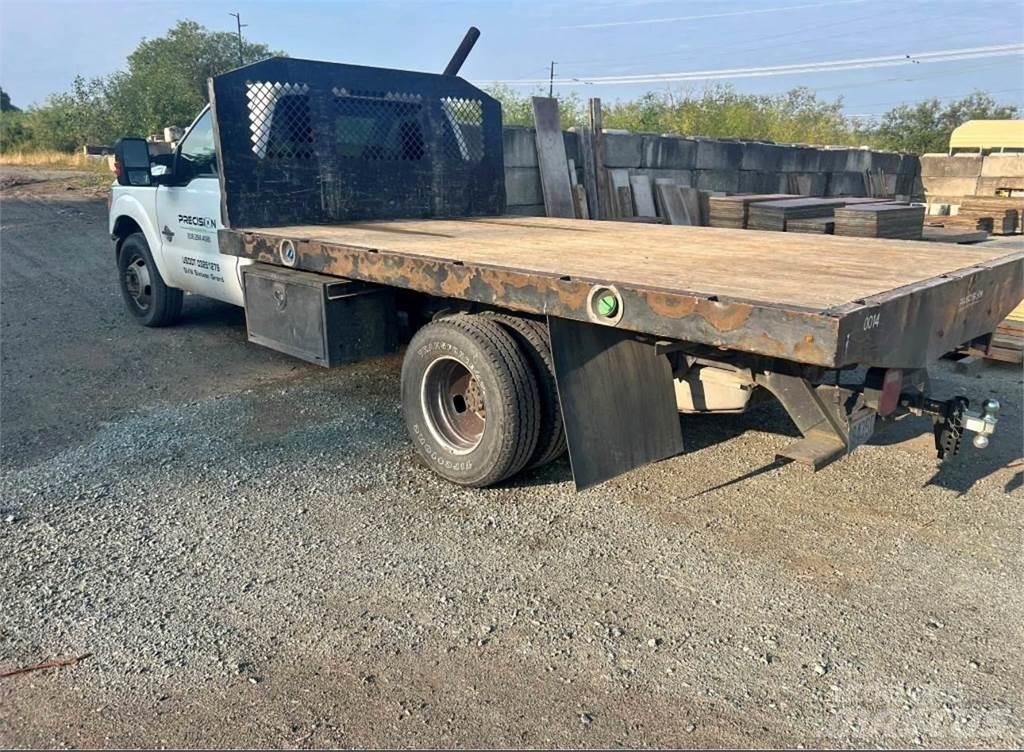 Ford F-350 Camion plateau