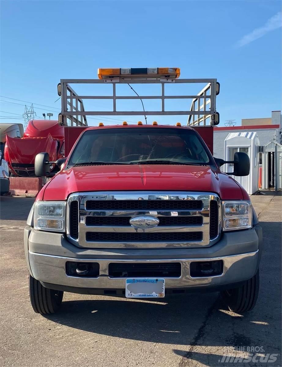 Ford F-550 Camions et véhicules municipaux