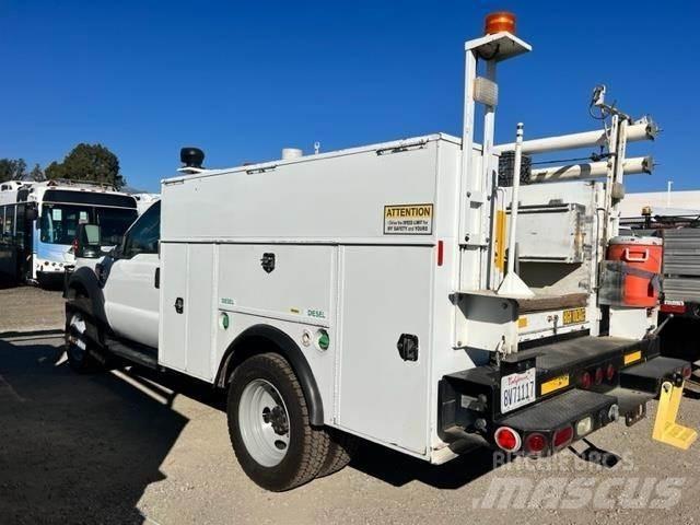 Ford F-550 Camions et véhicules municipaux