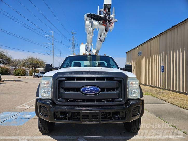Ford F - 550 Camion nacelle