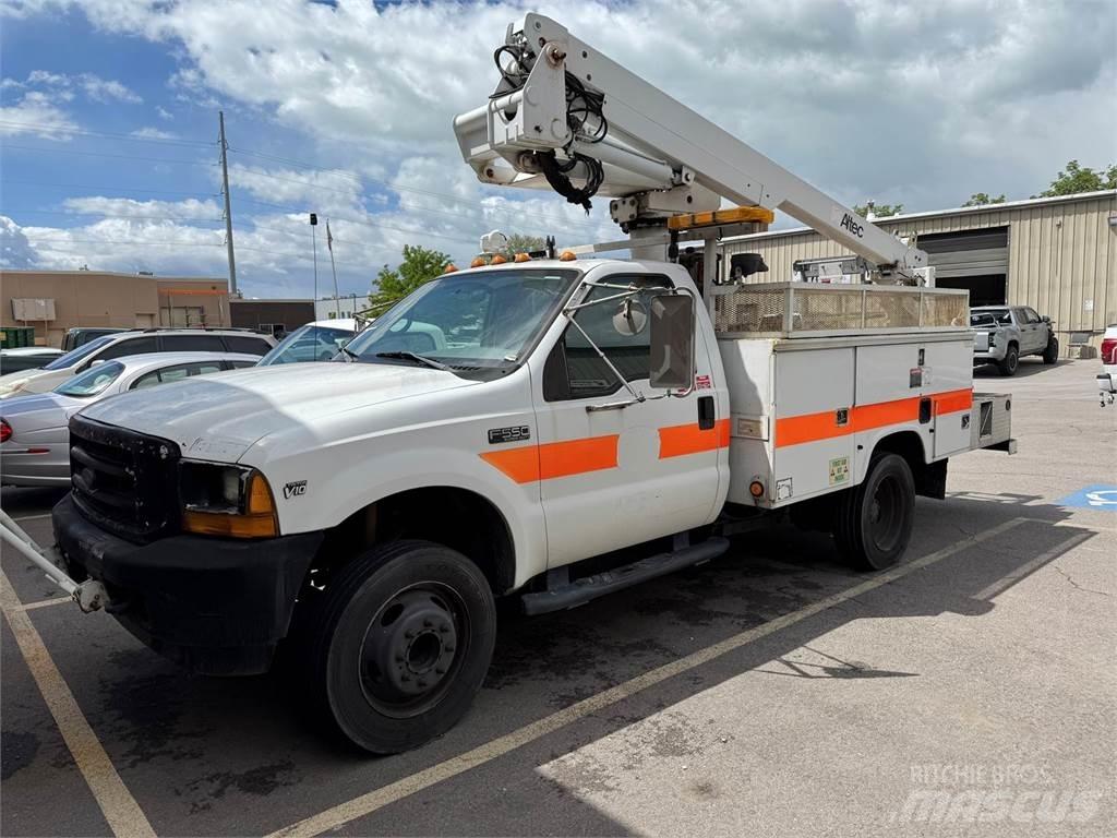 Ford F-550 Camion nacelle