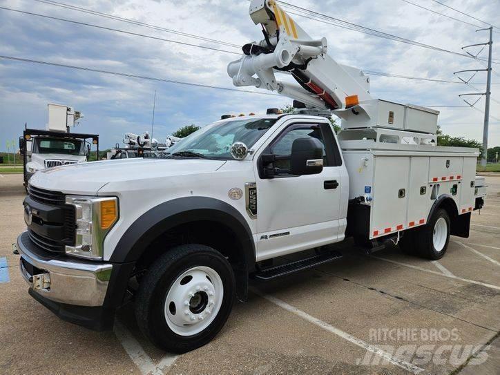 Ford F-550 Camion nacelle