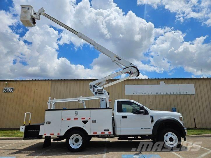 Ford F-550 Camion nacelle