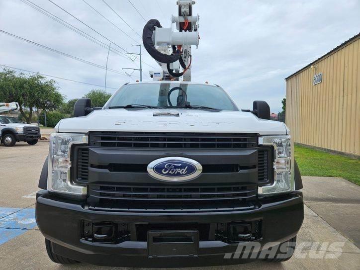 Ford F-550 Camion nacelle