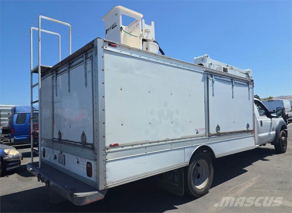 Ford F-550 Camion nacelle