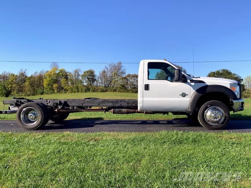 Ford F-550 Châssis cabine