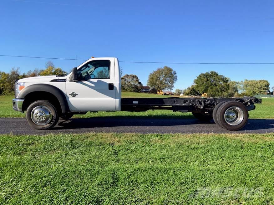 Ford F-550 Châssis cabine