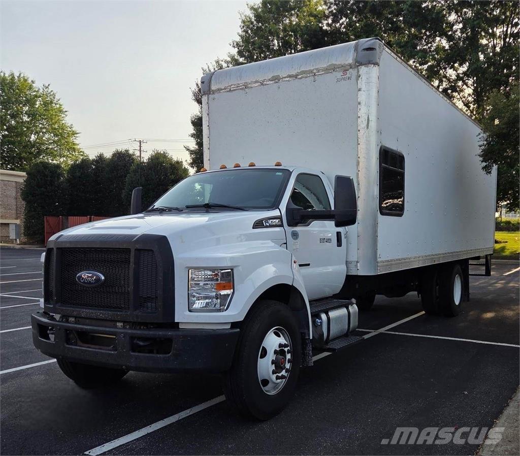 Ford F-650 Camion Fourgon