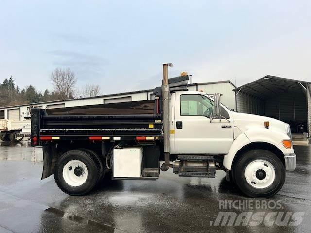 Ford F-750 Camion benne