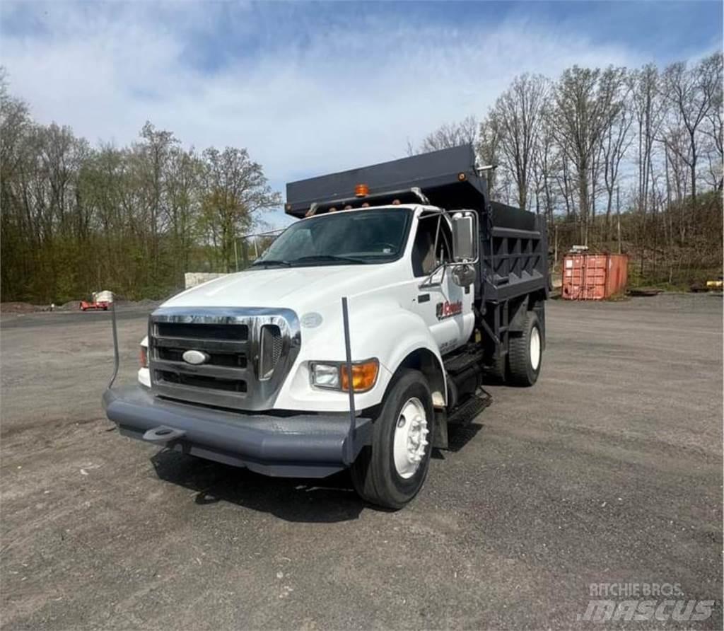 Ford F-750 Camion benne
