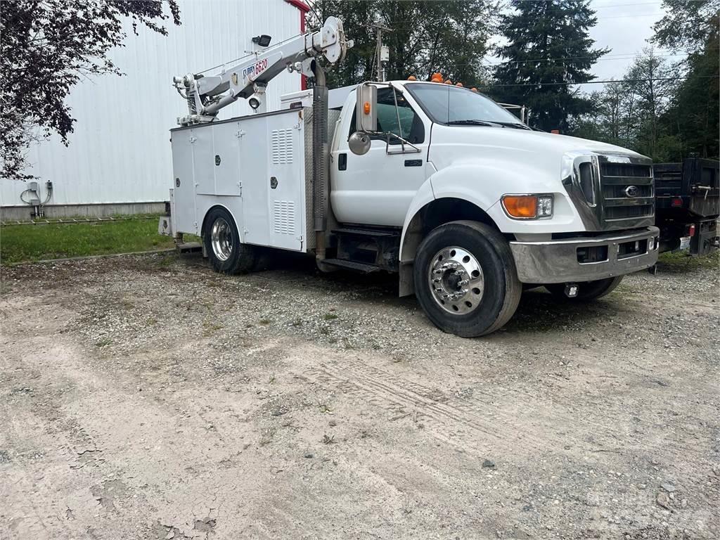 Ford F-750 Camions et véhicules municipaux